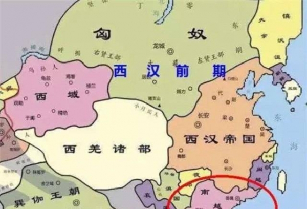 他是我国史上最长寿的帝王，儿子比他先死，只能将位置传给孙儿